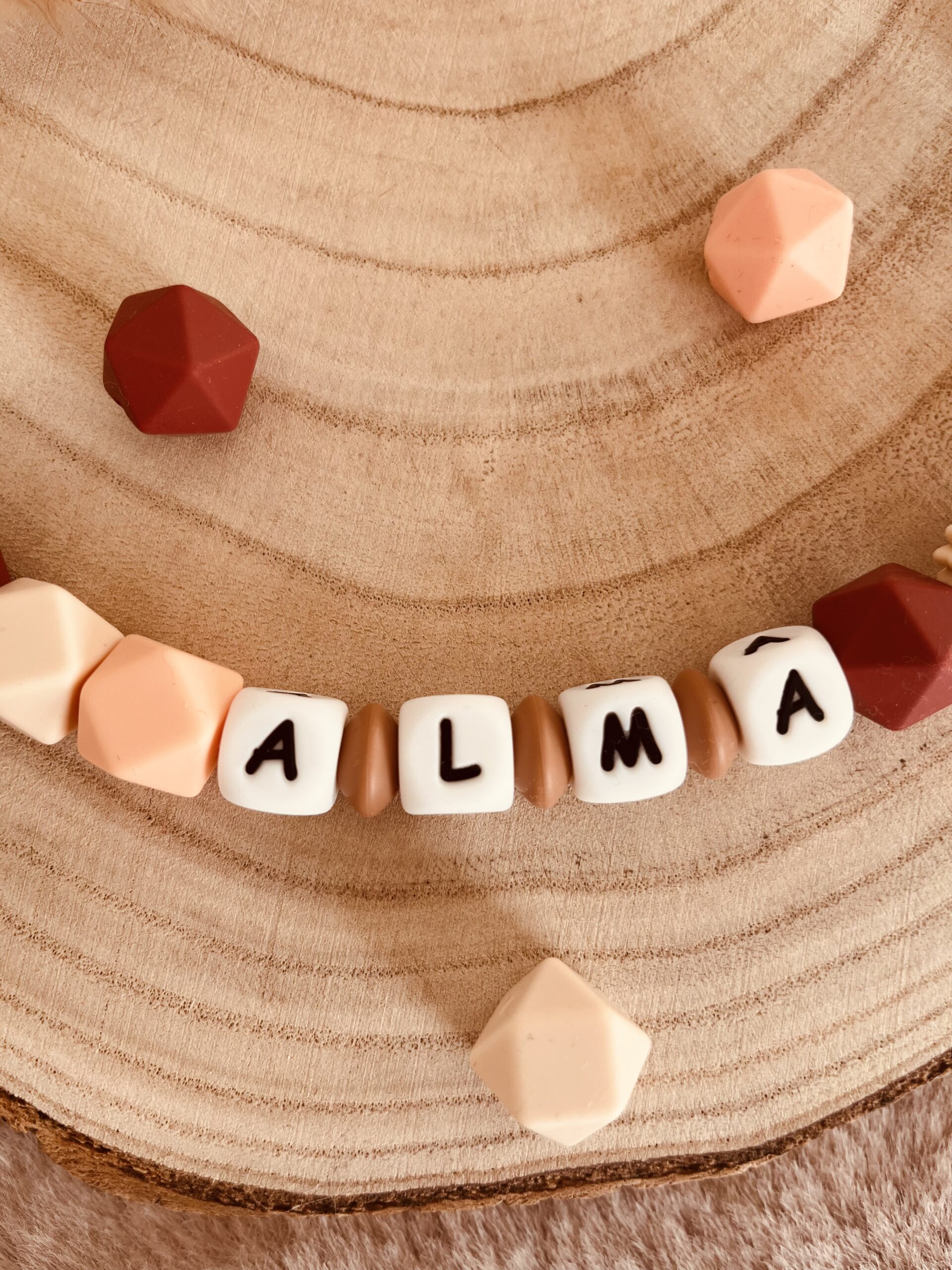 attache doudou personnalisé térracotta