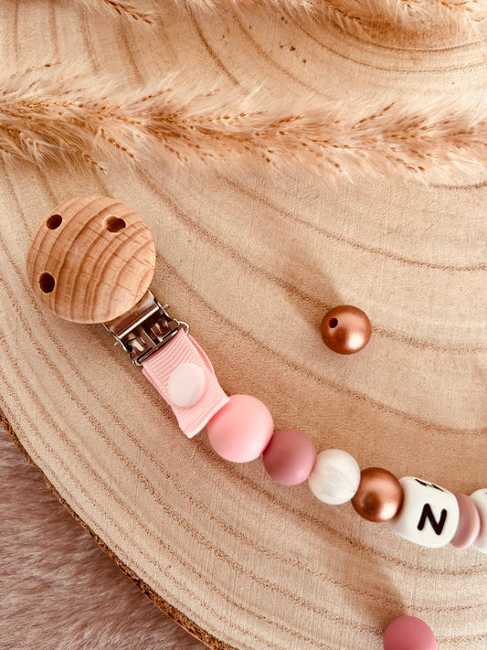 Attache doudu marguerite rose