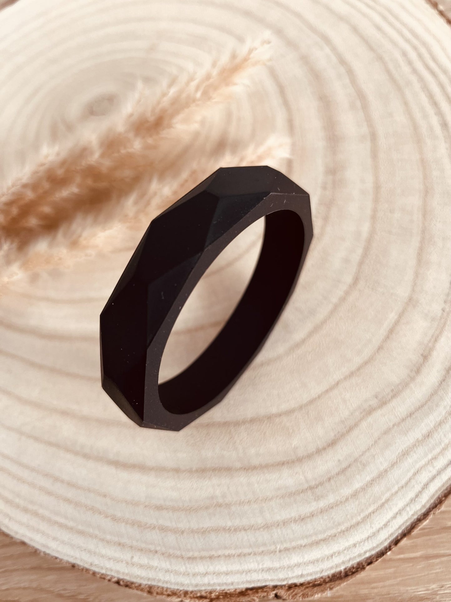 Bracelet d'allaitement noir vue de côté