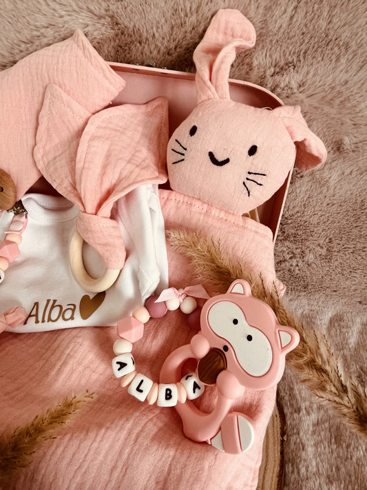 Valise de naissance personnalisé raton laveur rose
