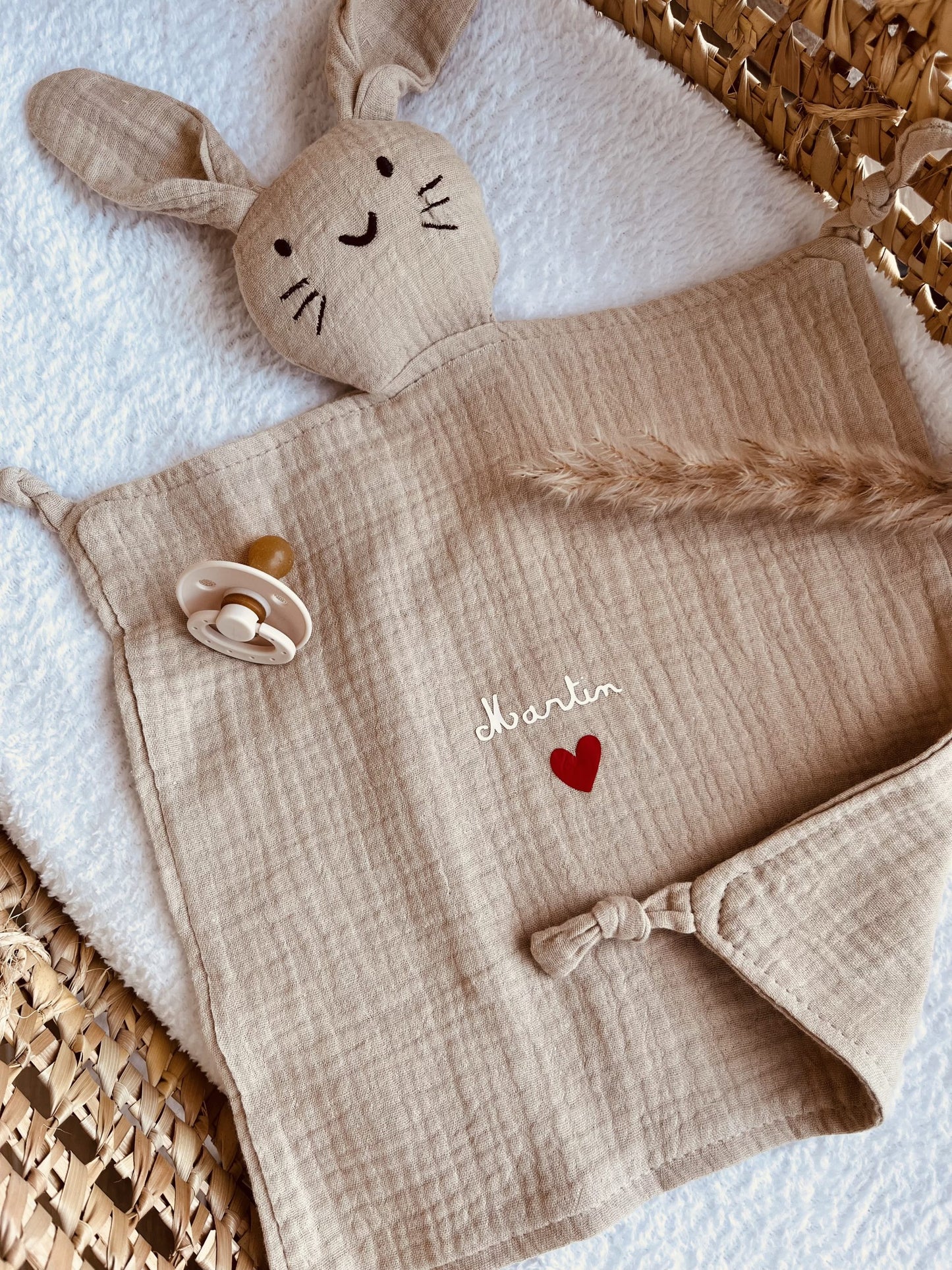 Doudou gaze de coton beige coeur