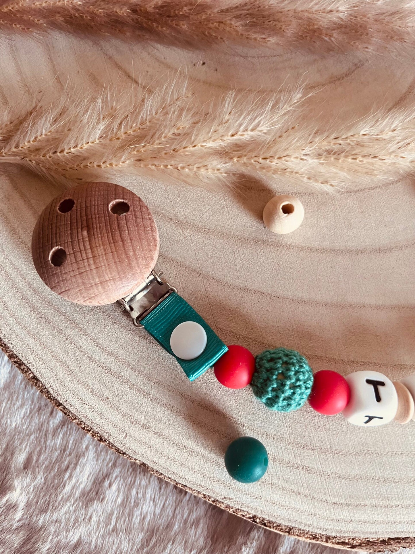 Attache tétine lutin de noël