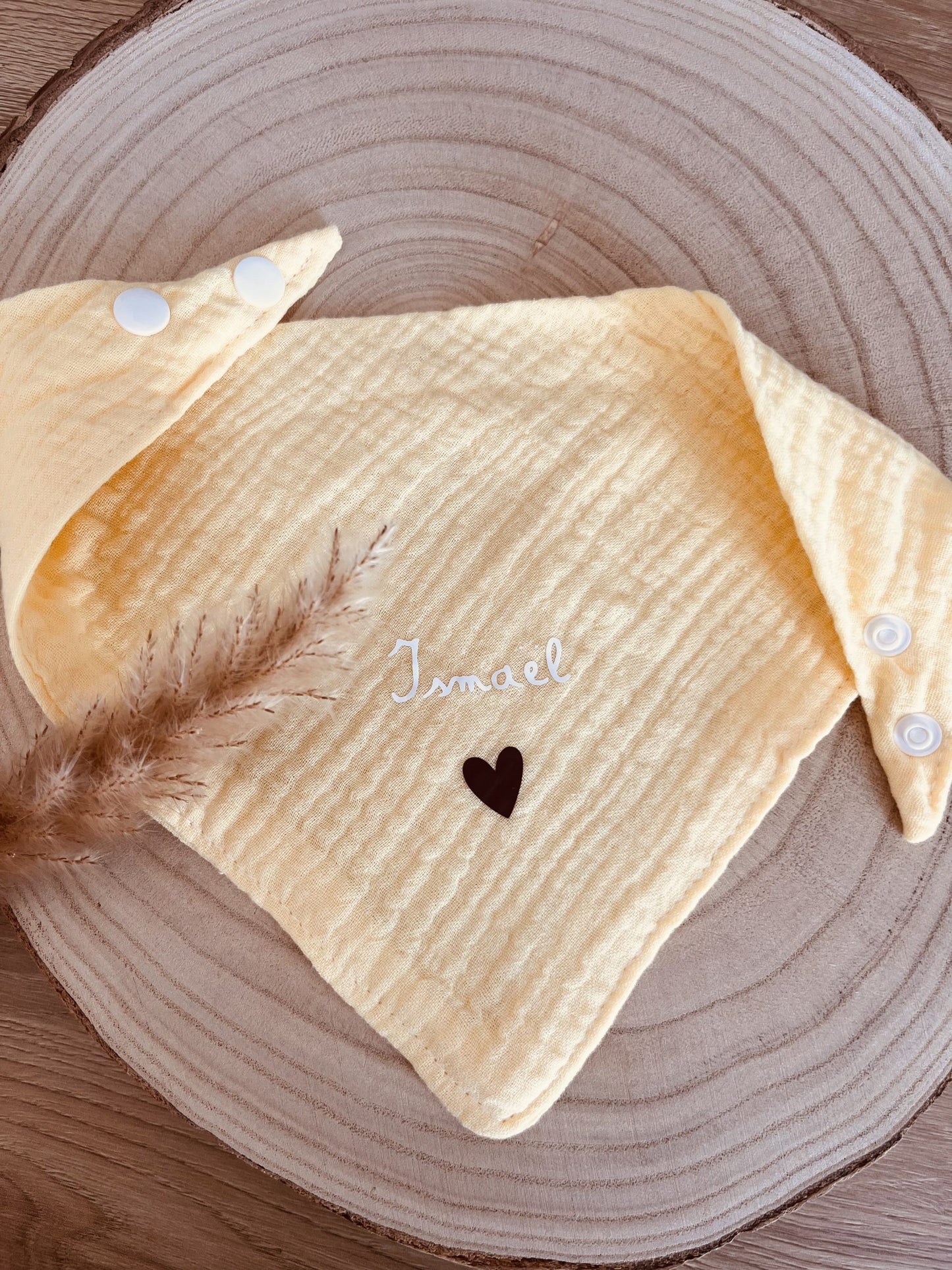 Gelbe Herz Lätzchen