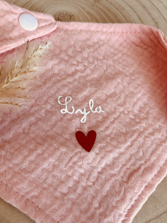 Bavoir coeur rose
