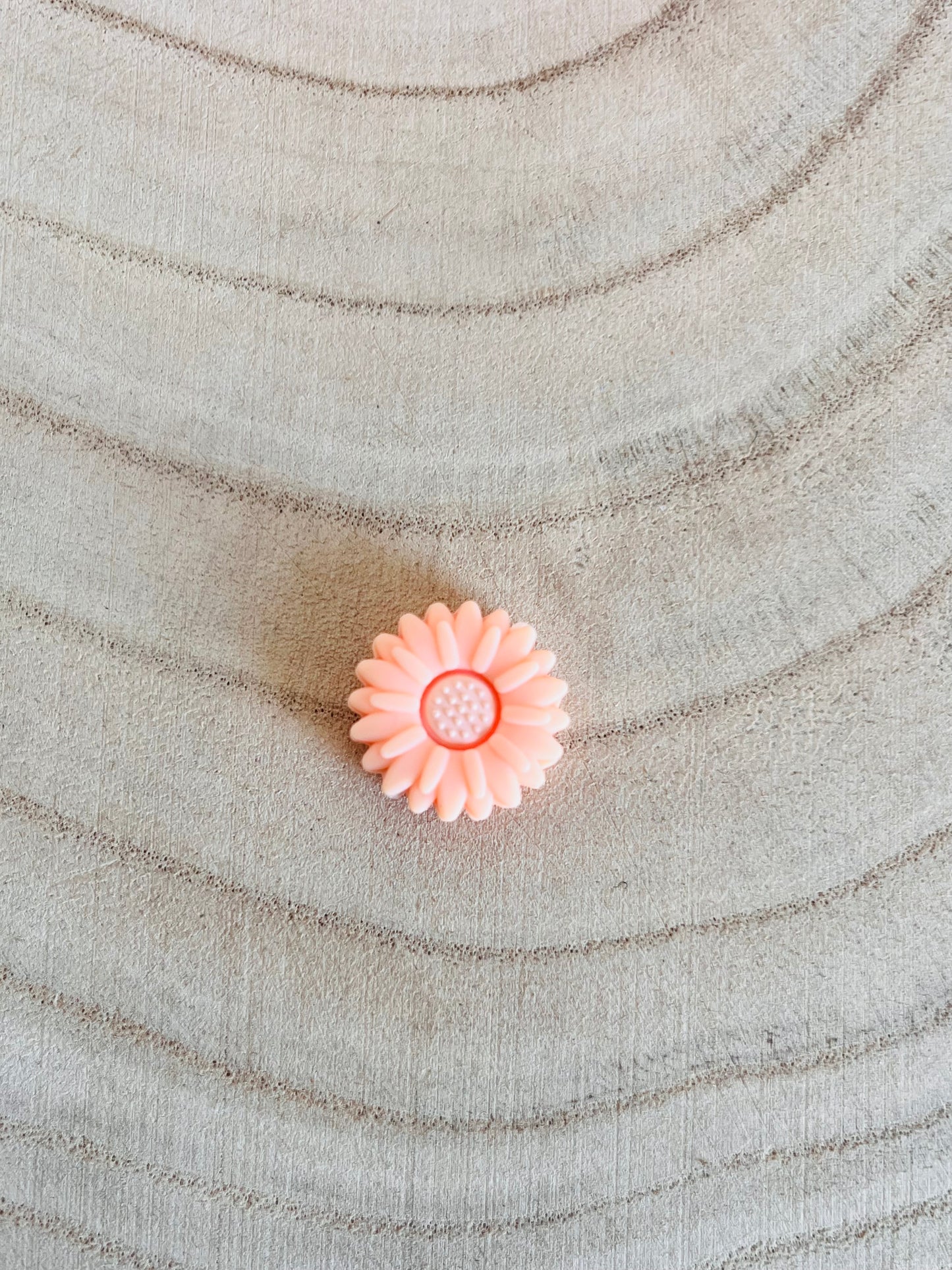 Marguerite Parme silicone pearl