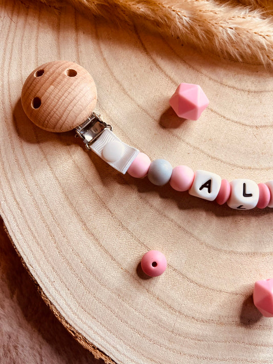 Attache tétine pâquerette grise