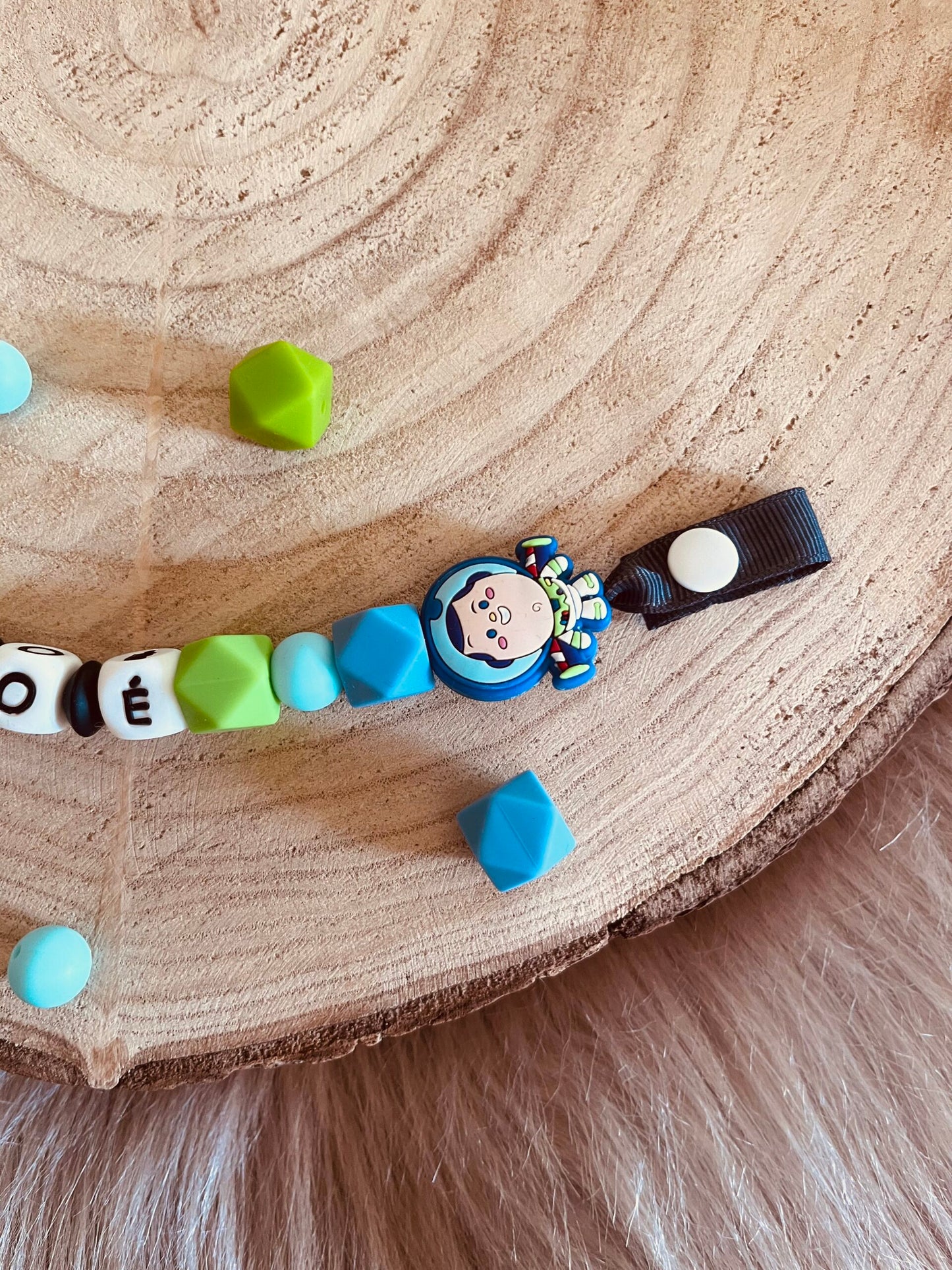 attache tétine personnalisé toy story