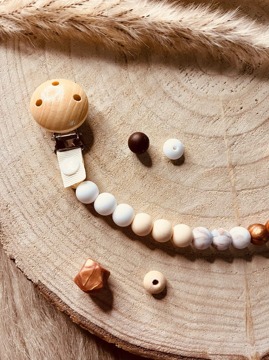 Attache tétine dégradé marron