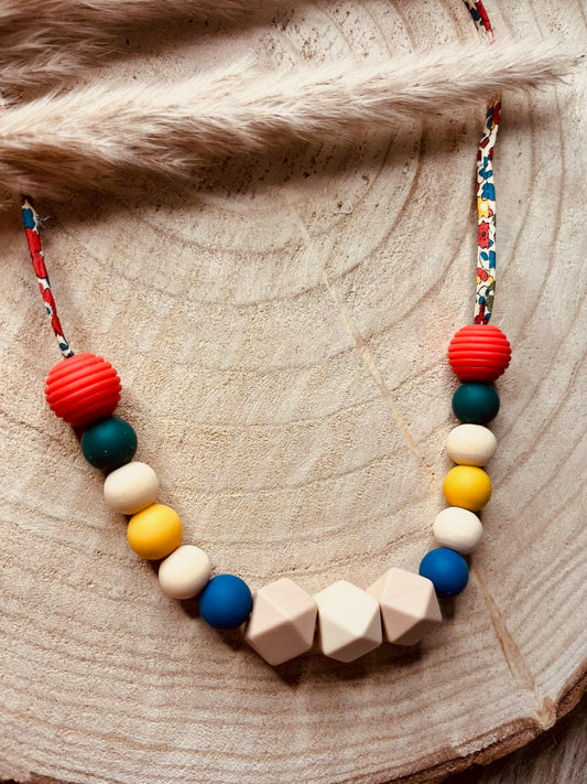 Collier d'allaitement liberty rouge