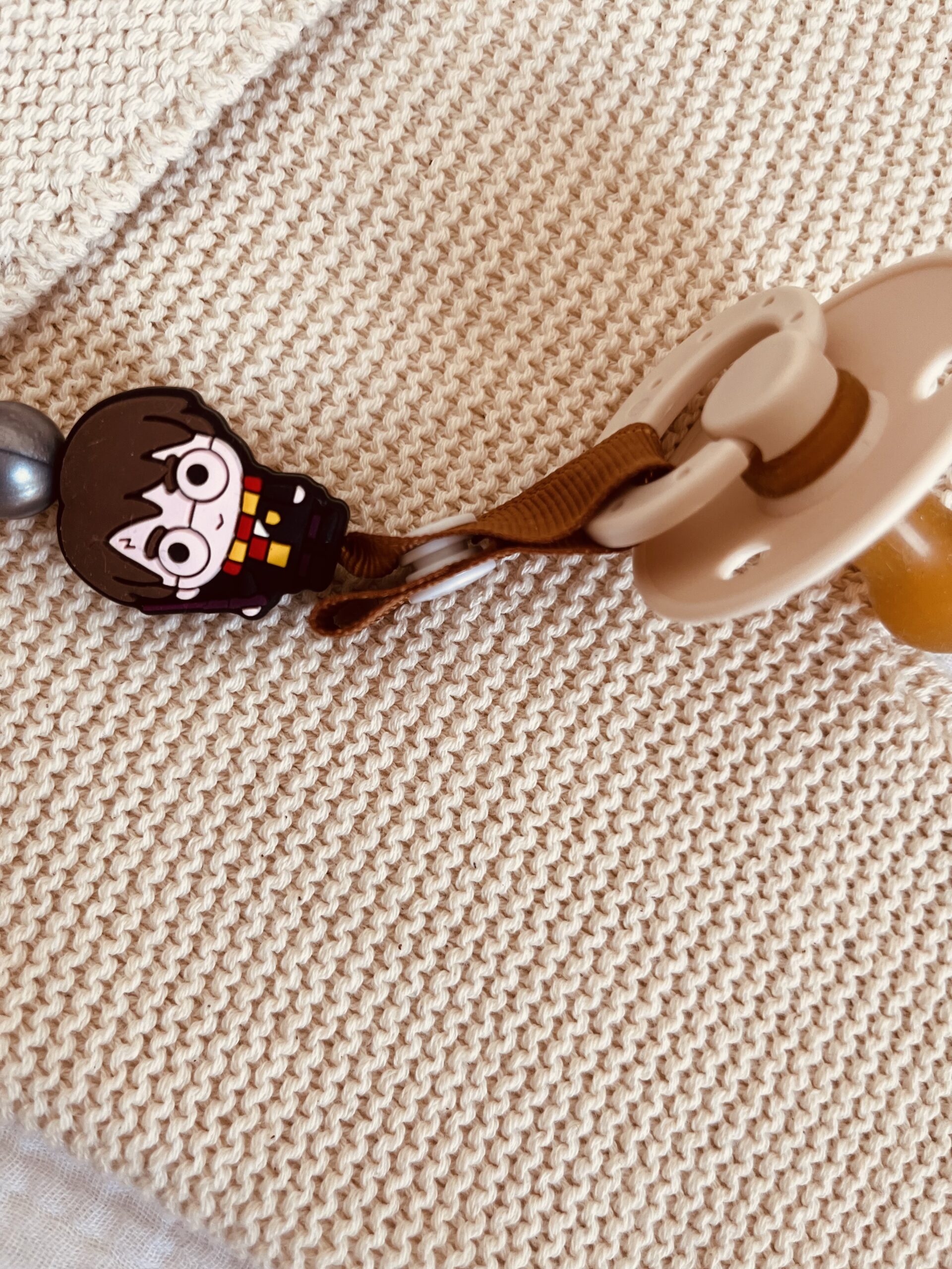 Attache tétine silicone harry potter
