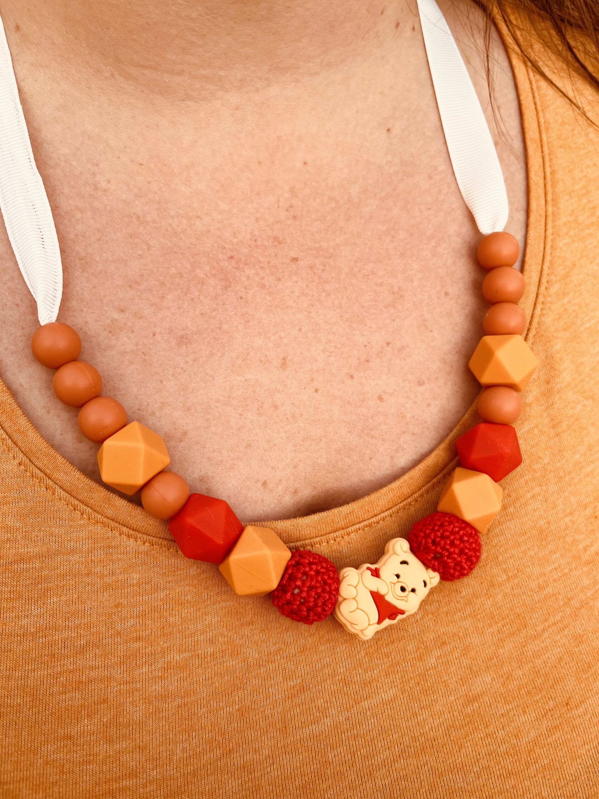 Collier d'allaitement Winnie l'ourson