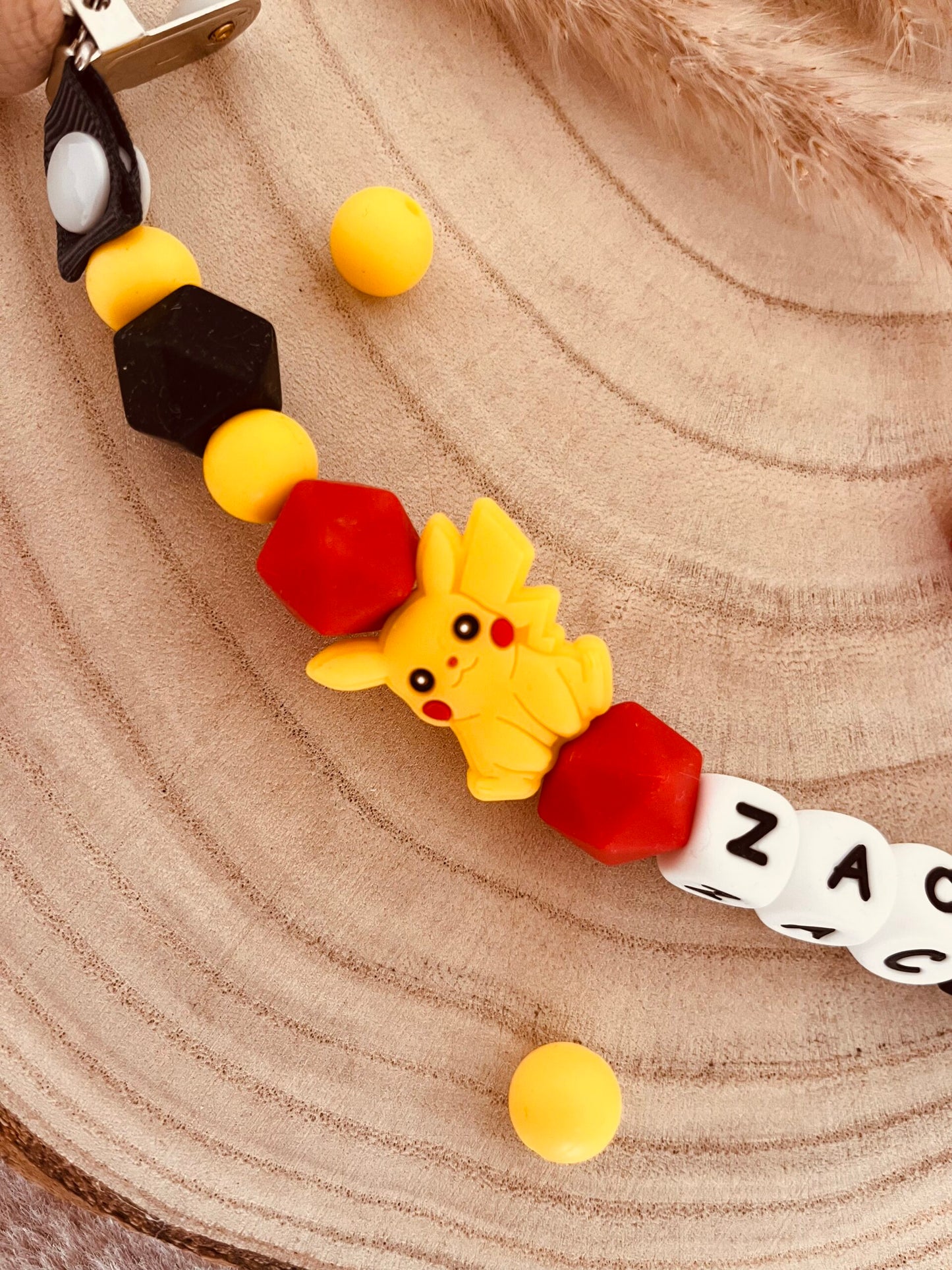 Attache doudou Pikachu