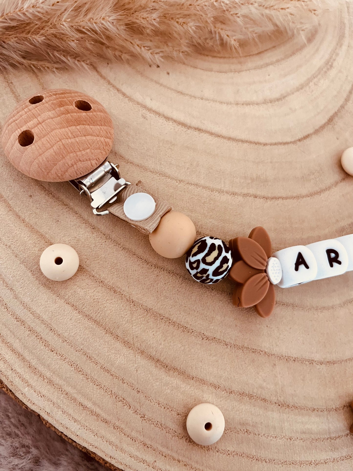 Attache-tétine personnalisée Lotus Léopard