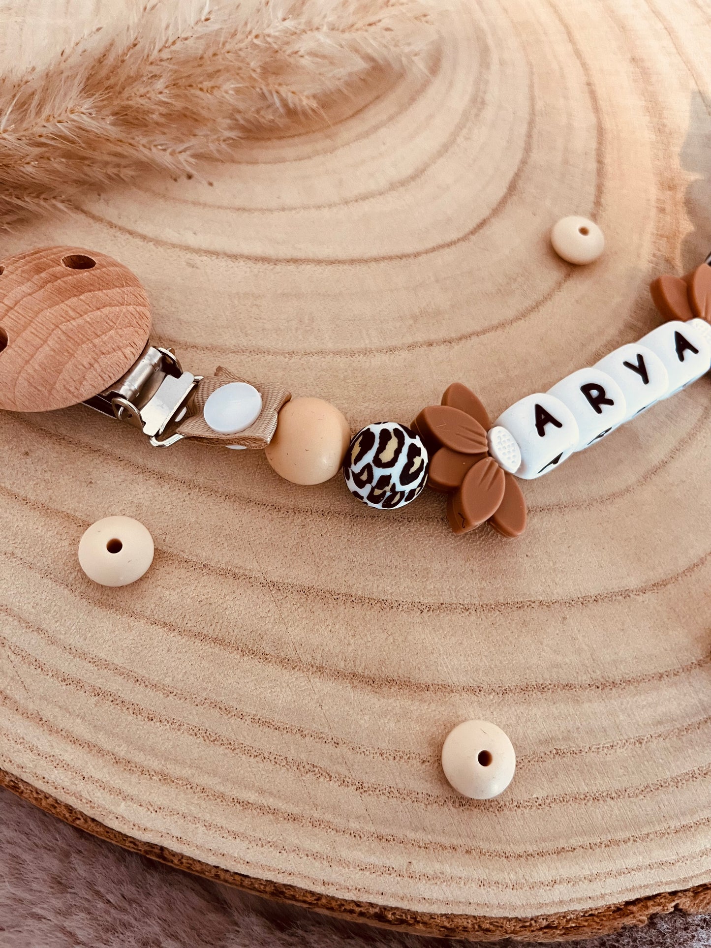 Attache-tétine personnalisée Lotus Léopard