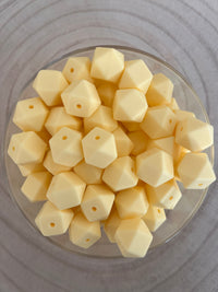 #32 Jaune Pastel