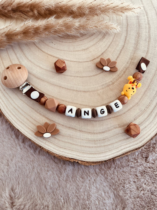 Winnie l'Ourson pacifier attach