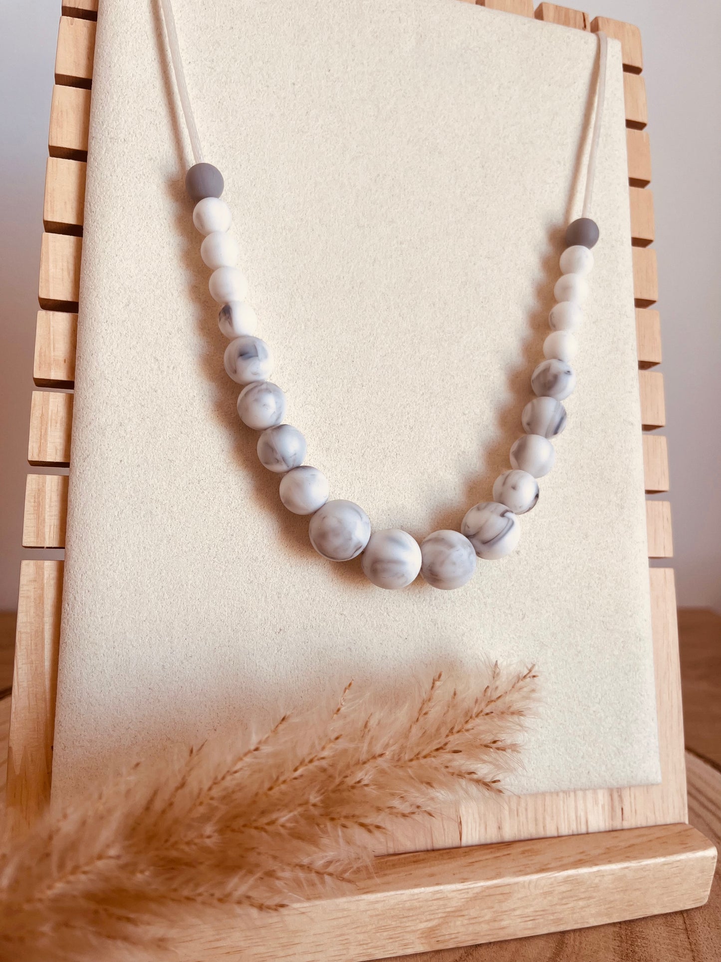 Collier de portage et d'allaitement Marbré