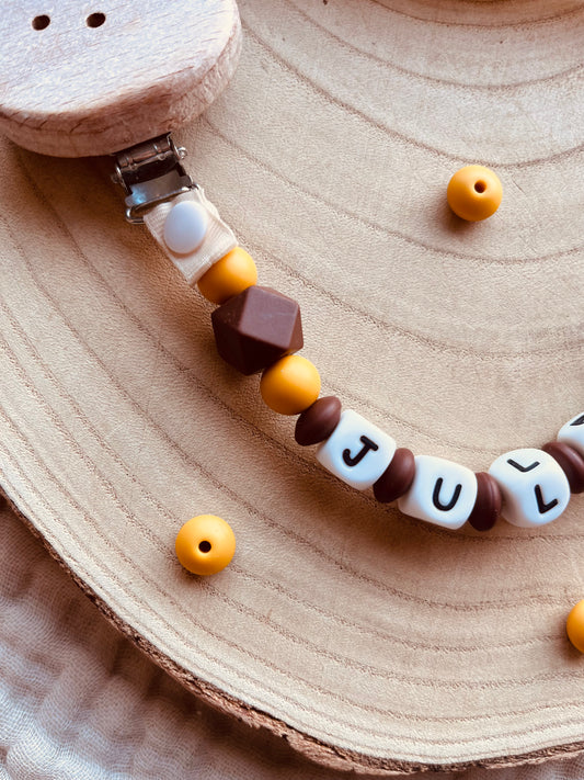 Portadoudou zorro mostaza personalizado, cuentas de silicona alimentaria y madera de haya