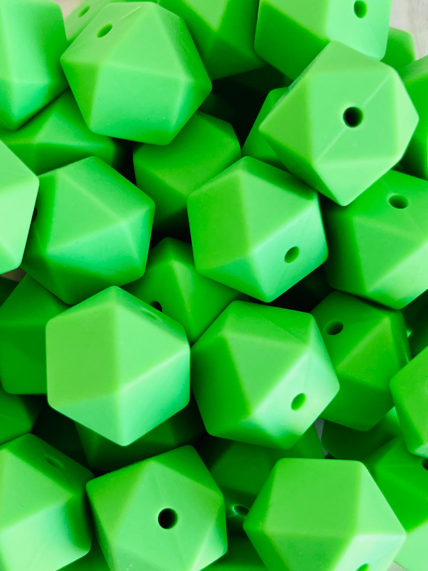Perle  silicone hexagonale 14 mm