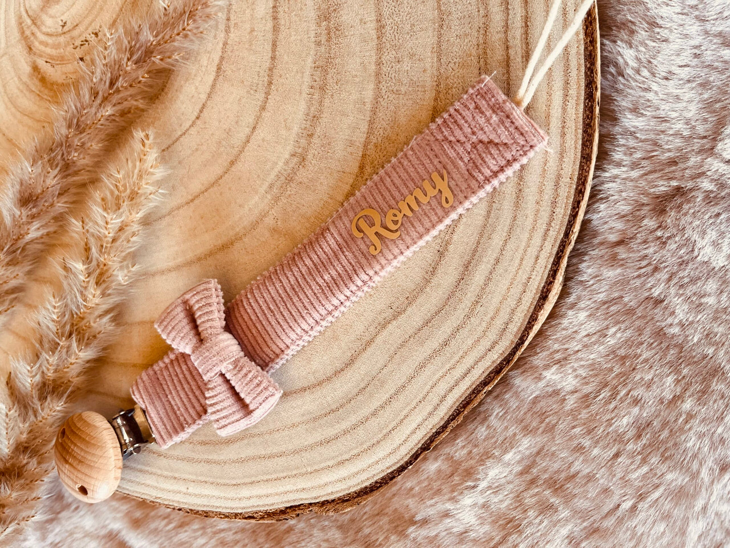 Attache tétine personnalisé velours rose