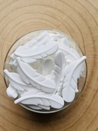 Perle en silicone Plume Blanche