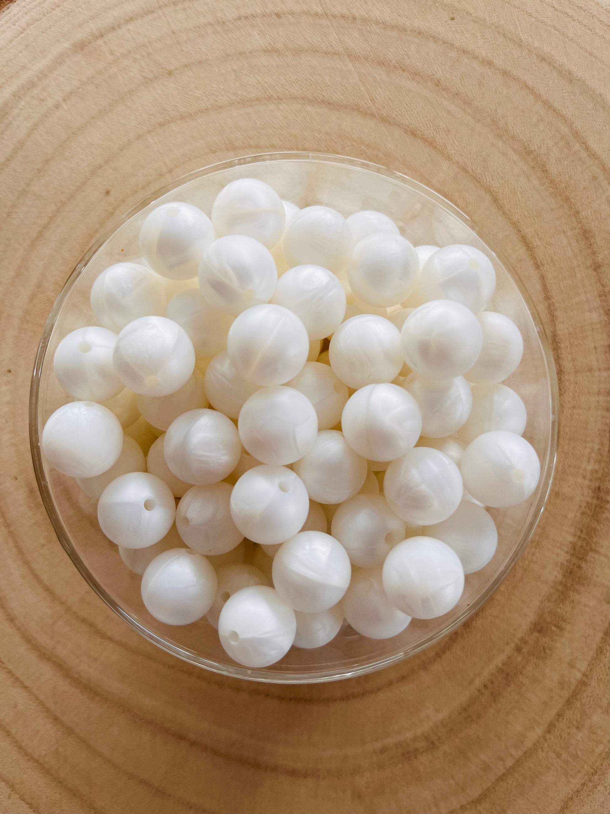 Perle silicone ronde 15mm blanc nacre