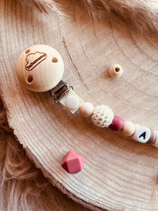 Attache tétine terracotta beige