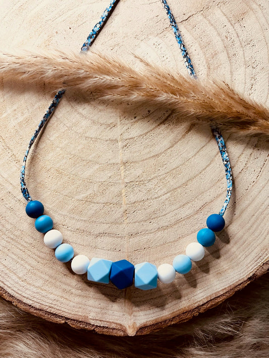 Collier d'allaitement liberty bleu