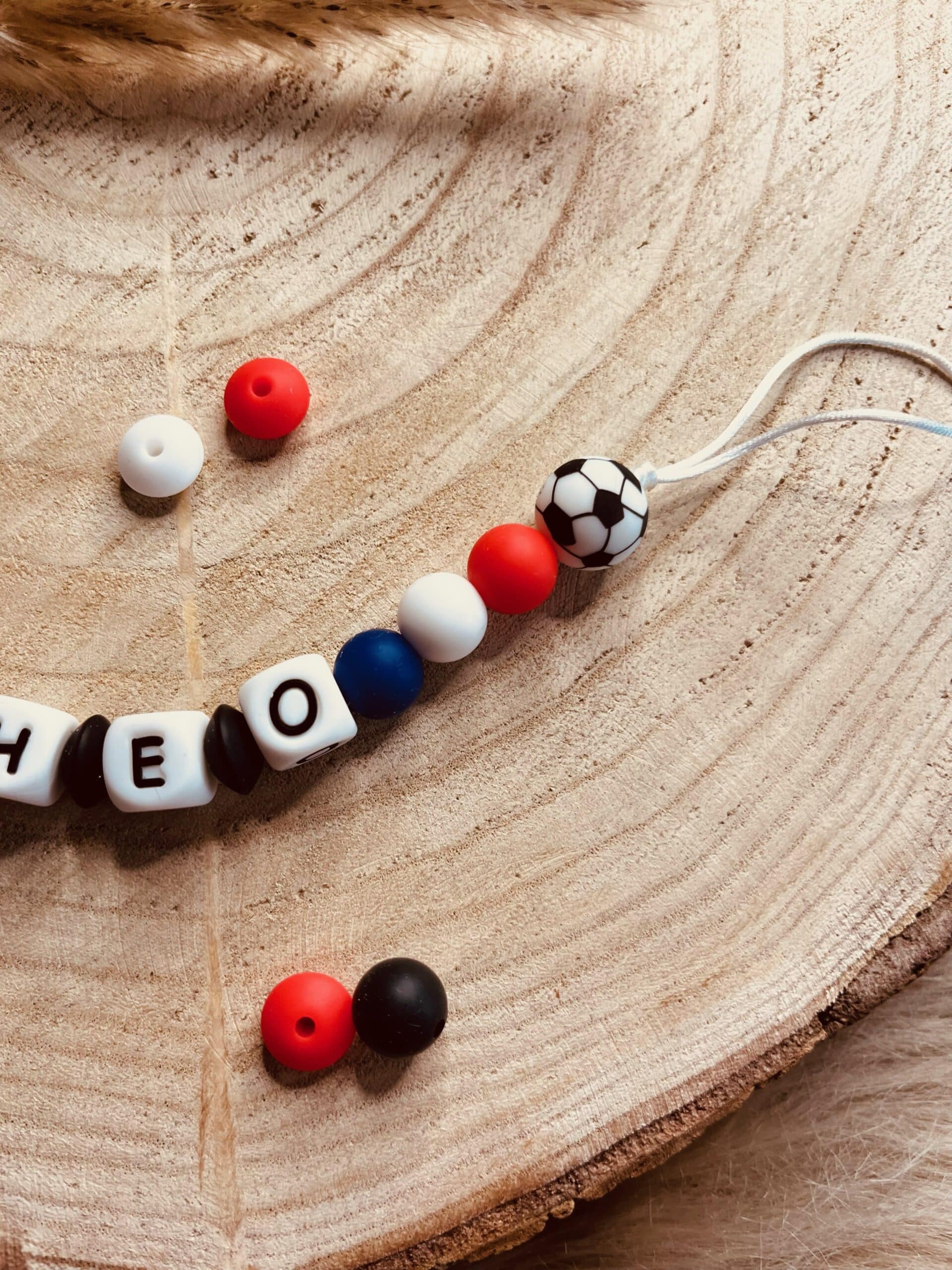 attache tétine personnalisé foot