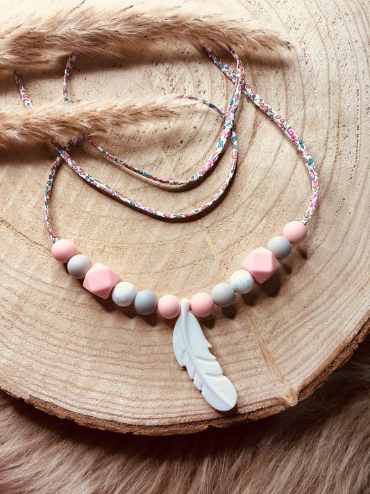 Collier d'allaitement liberty plume