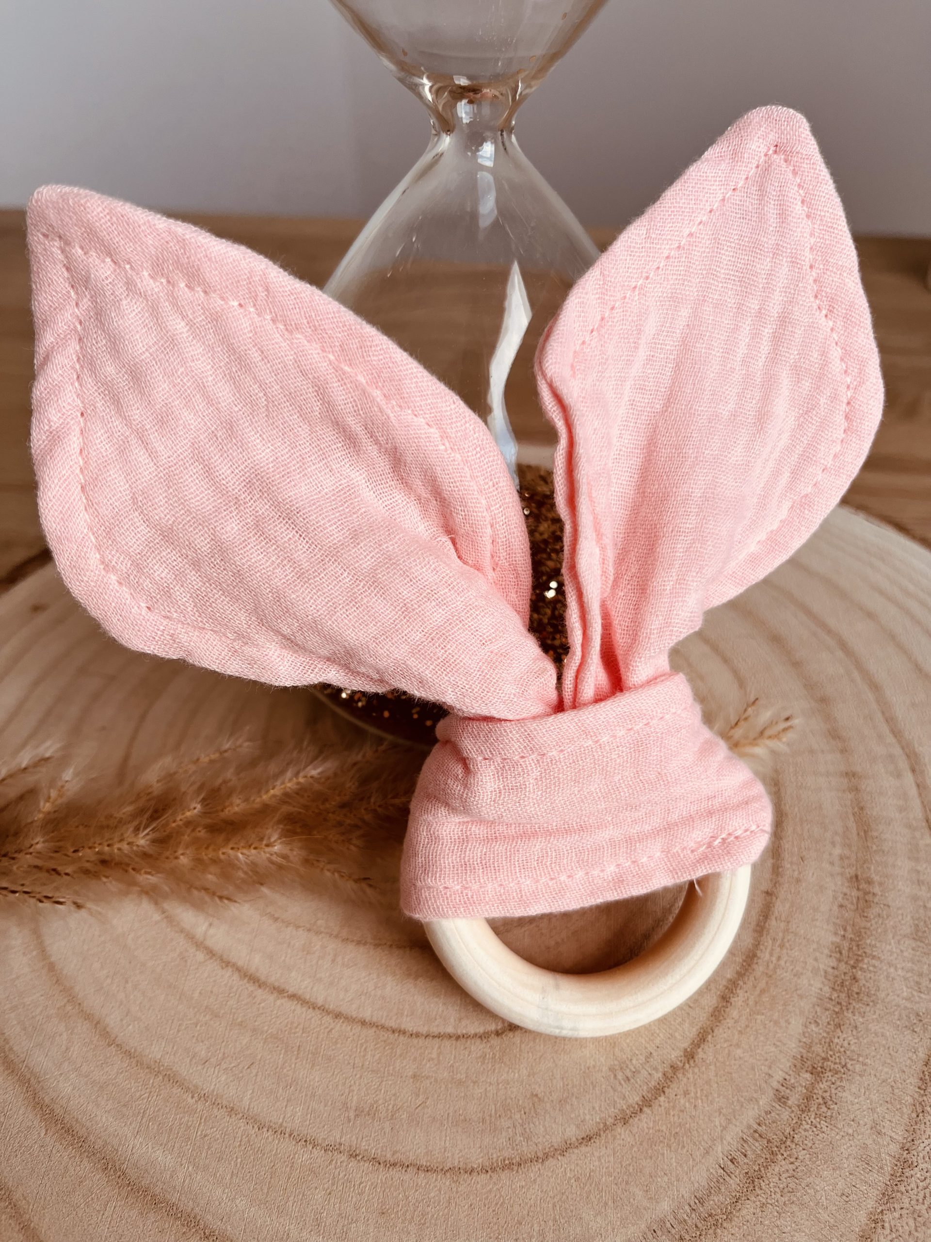 Pink Rabbit teething ring – Natural wood and organic cotton gauze