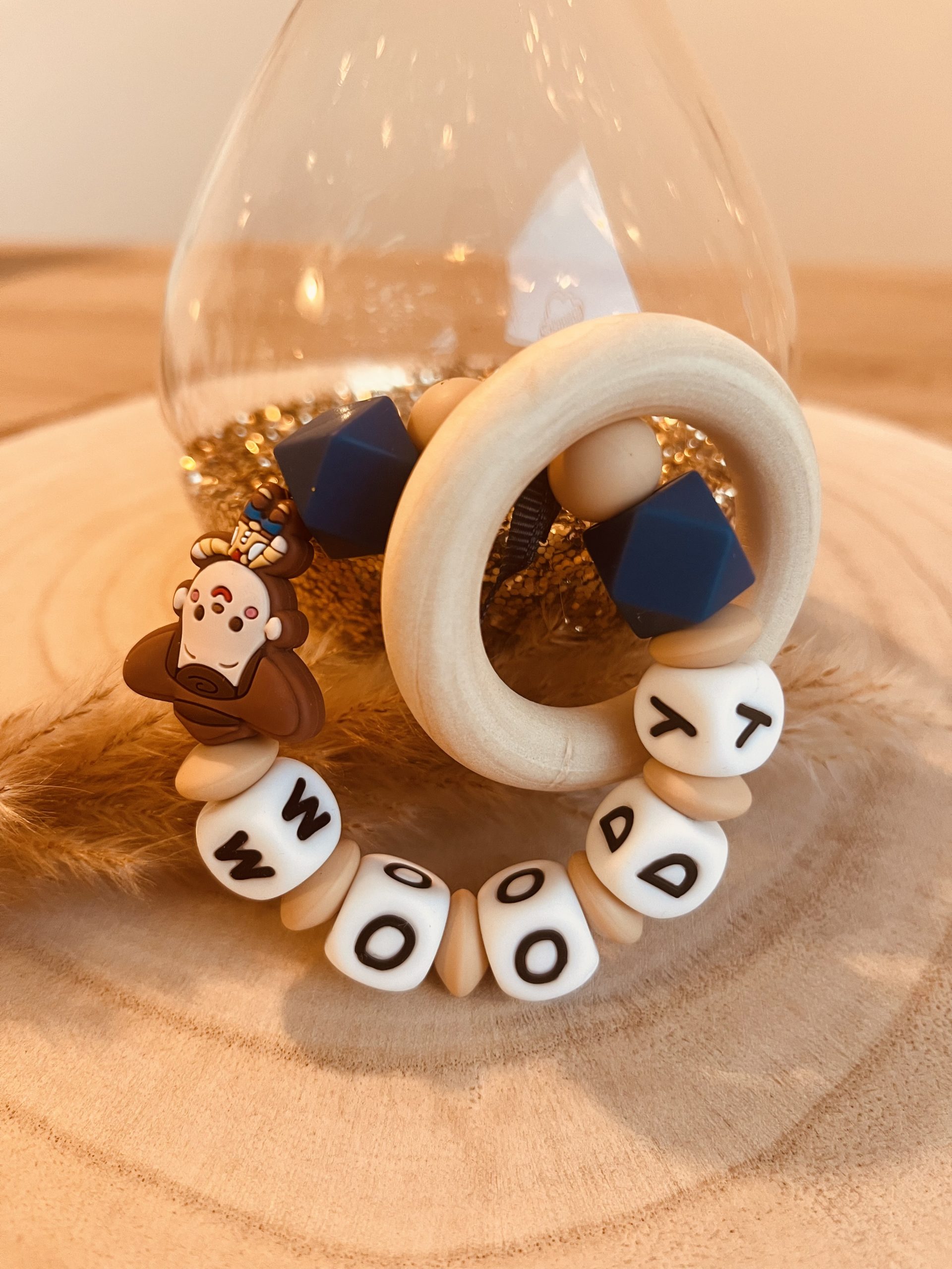 Woody teething ring